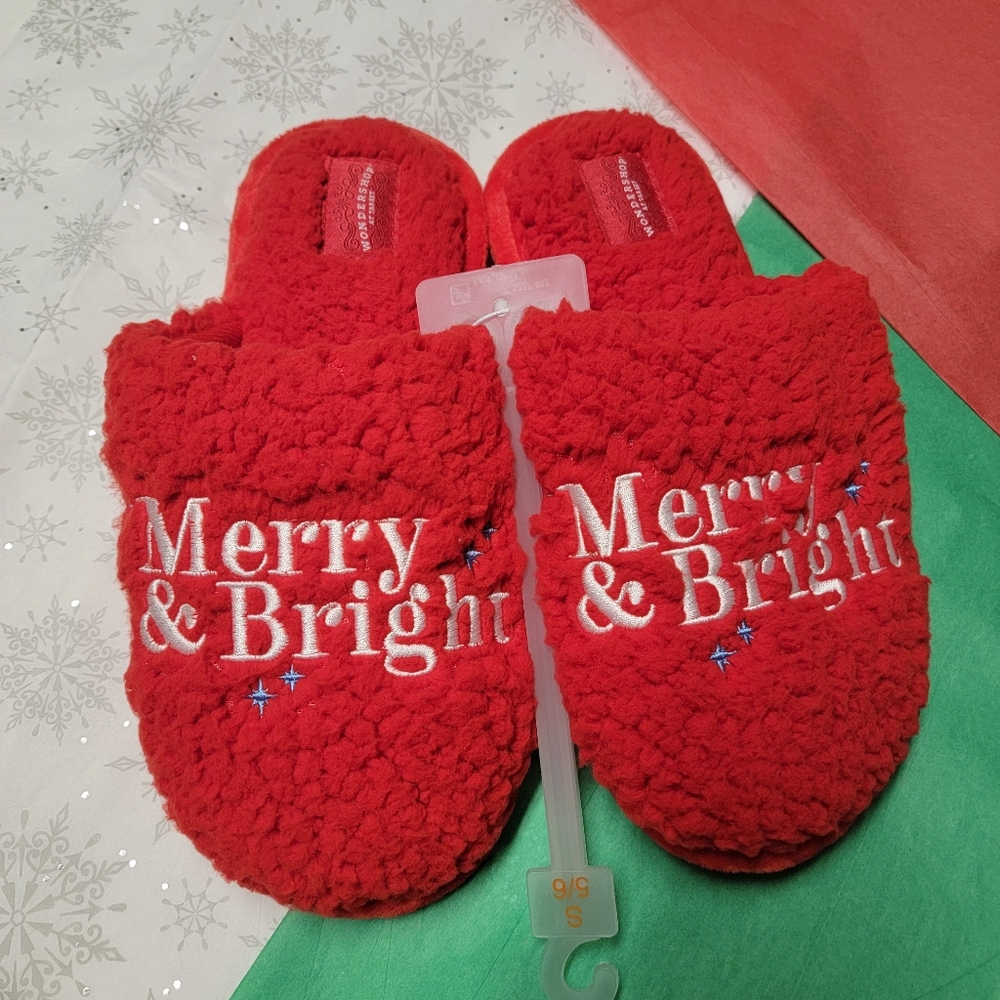 Wondershop Merry & Bright Holiday Christmas Slippers Faux Fur Embroidered